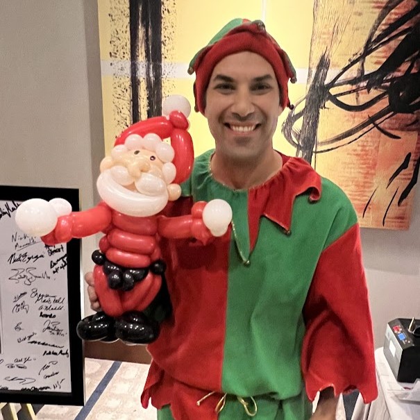 Christmas party balloon artist